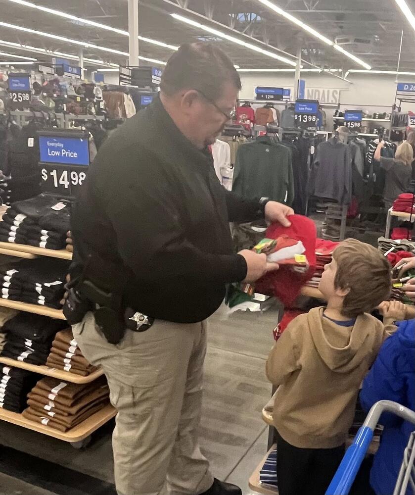 Shop with a Cop 4