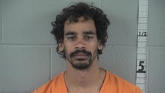 Mugshot of MULL, DWIGHT